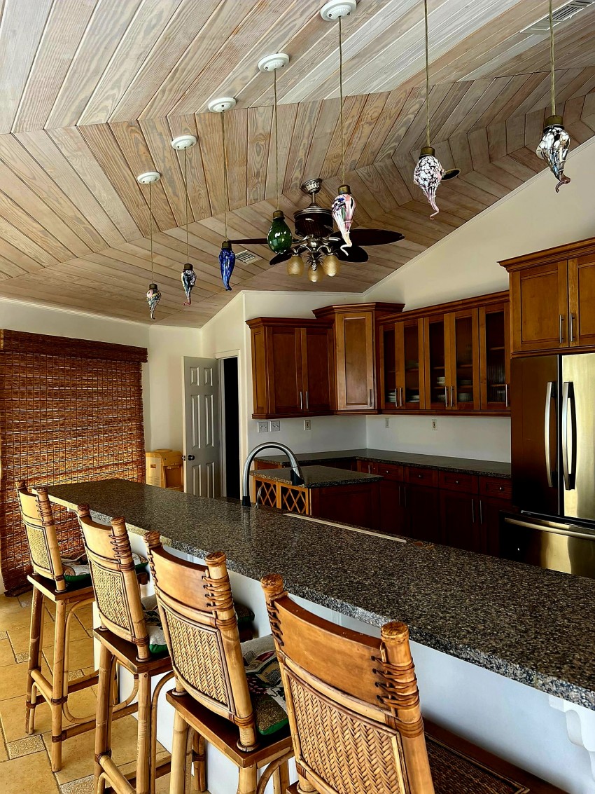 Large Waterfront Home ~ Southside Cayman Brac - Image 5