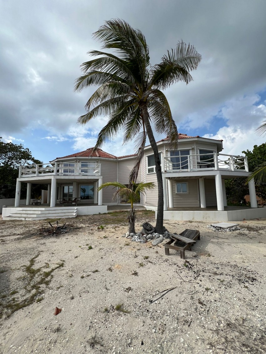 Large Waterfront Home ~ Southside Cayman Brac - Image 1